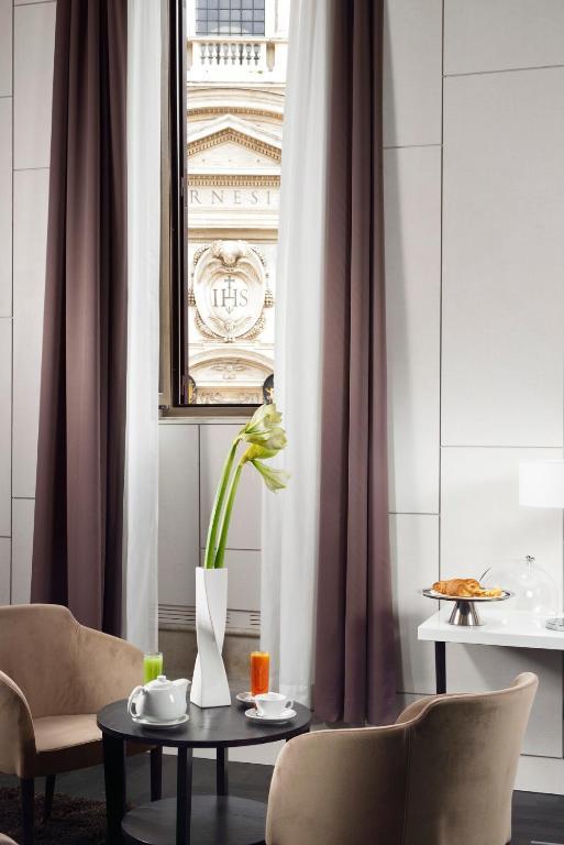 Piazza Del Gesu' Luxury Suites Рим Екстериор снимка
